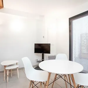  Appartamento 004 - Moderne Et Terrasse - Jeanne D'arc,